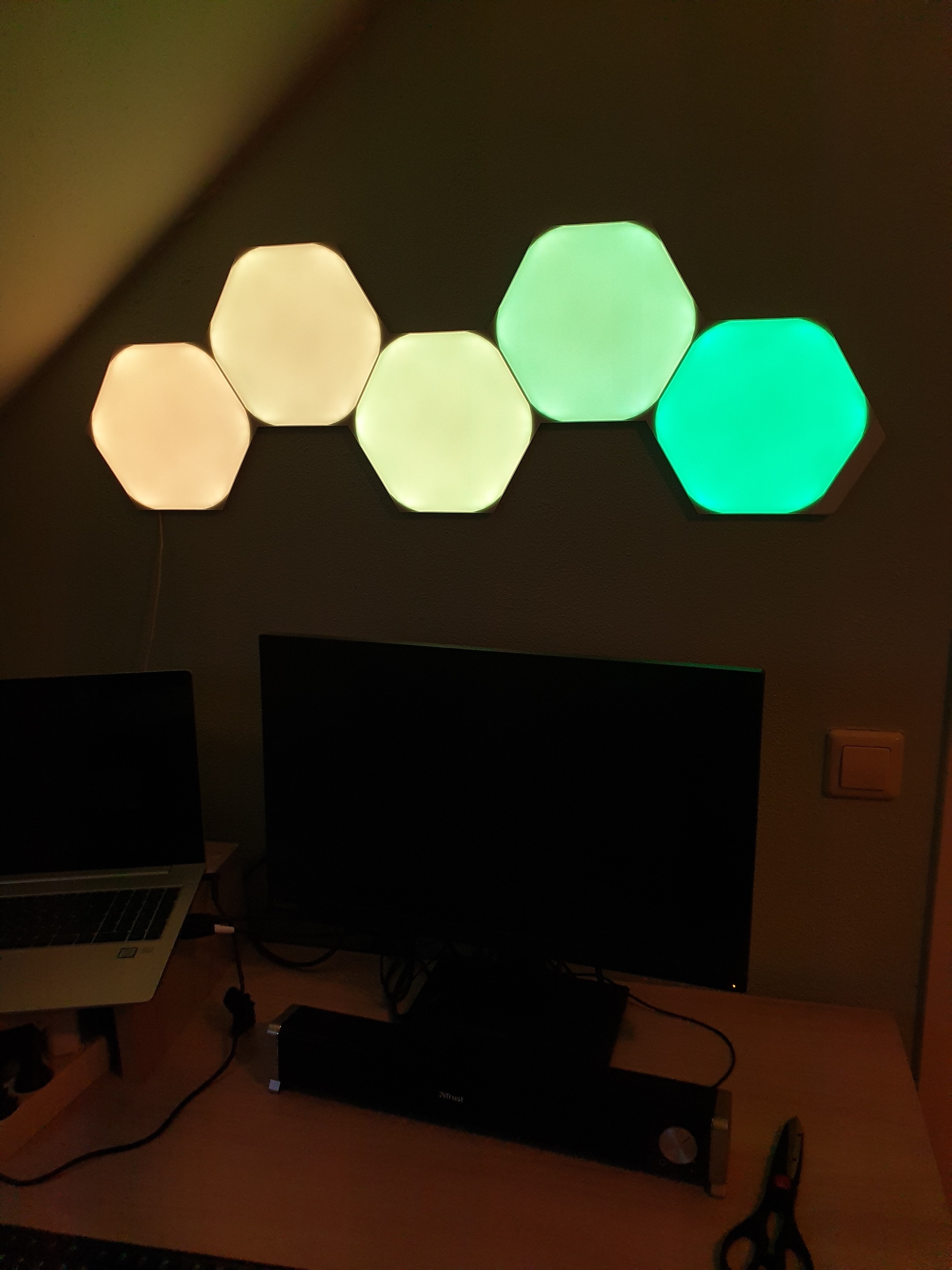 Nanoleaf Shapes Hexagon Starter Kit 5 panelen LDVC Product reviews Tweakers