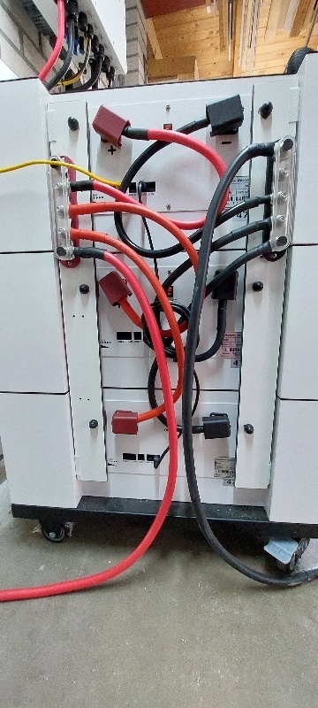 Afbeeldingslocatie: https://tweakers.net/i/fJEci6vMjcvz-URM0aYaTXj554A=/fit-in/4920x3264/filters:max_bytes(3145728):no_upscale():strip_icc():strip_exif()/f/image/ttQxp7LwNiRKdwoz855kW84u.jpg?f=user_large