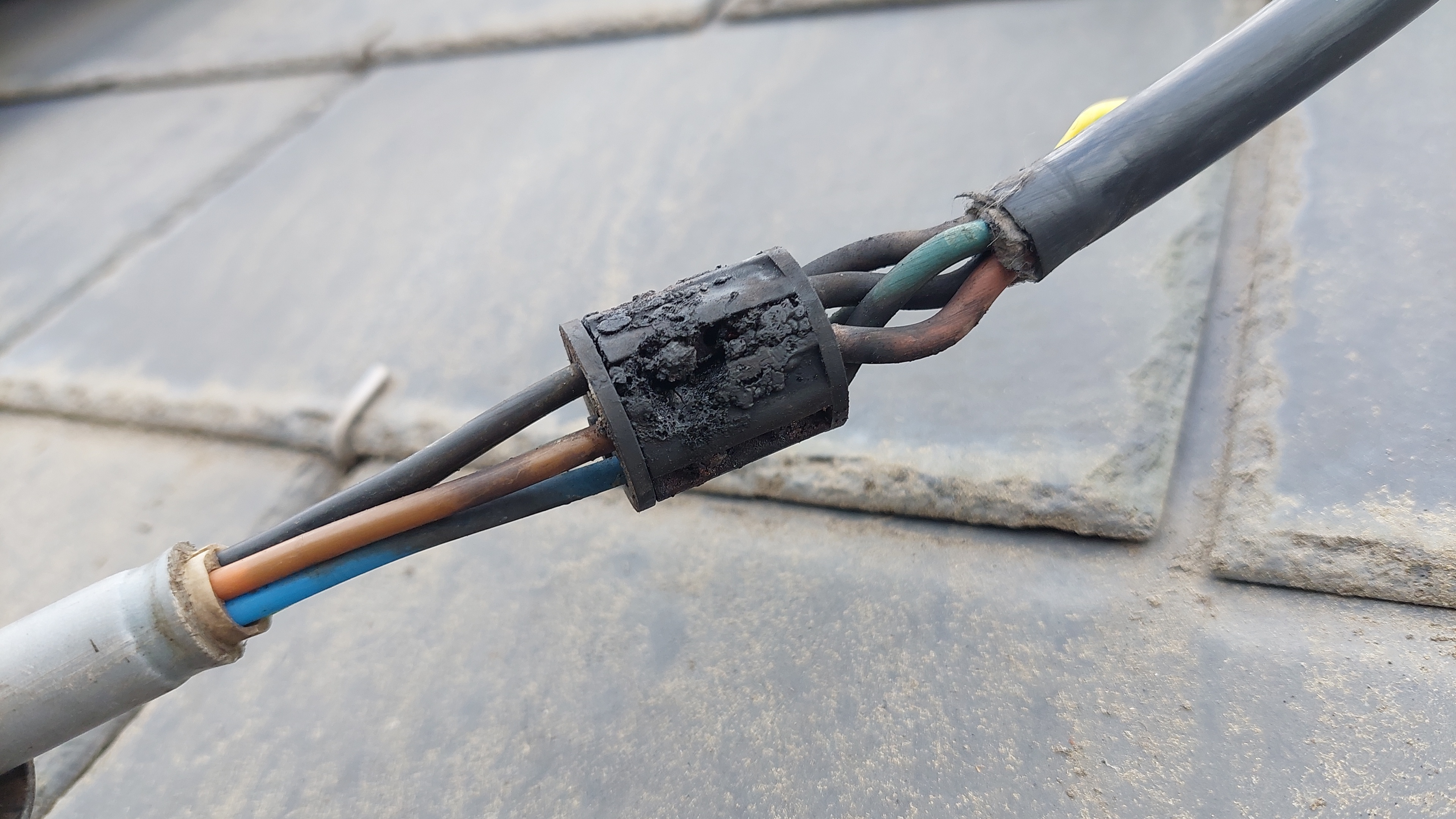 Afbeeldingslocatie: https://tweakers.net/i/fMUXJhpbTHSoA0JurqihLUtSjgI=/fit-in/4920x3264/filters:max_bytes(3145728):no_upscale():strip_icc():strip_exif()/f/image/TN21JMOrpSabv8s1CIwzWrjZ.jpg?f=user_large