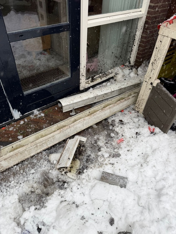 Afbeeldingslocatie: https://tweakers.net/i/fNJAbO6HOFnqiSpcRfOtMATCHR4=/x800/filters:strip_icc():strip_exif()/f/image/KhFDq7cEDJxNMqq22wVK2yGU.jpg?f=fotoalbum_large