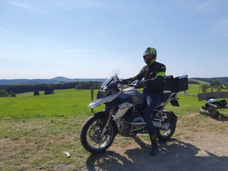 Afbeeldingslocatie: https://tweakers.net/i/fOw-yHRlpzPGMIJfFDOMcPIz9qU=/800x/filters:strip_icc():strip_exif()/f/image/itDXTqtb34TDr7HBNyQh26XN.jpg?f=fotoalbum_large
