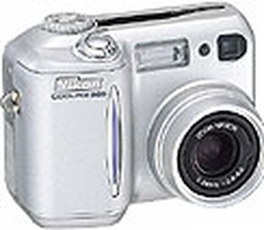 Nikon Coolpix 775 (klein)