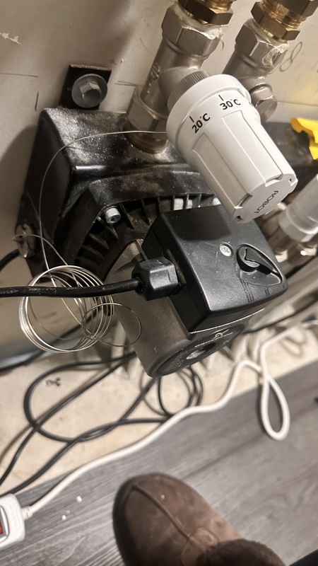 Afbeeldingslocatie: https://tweakers.net/i/fSkJIv60mLC1nwpkXV14ldQ2428=/x800/filters:strip_icc():strip_exif()/f/image/t8ylSwvPQIx3E7FqXna5Rk0T.jpg?f=fotoalbum_large