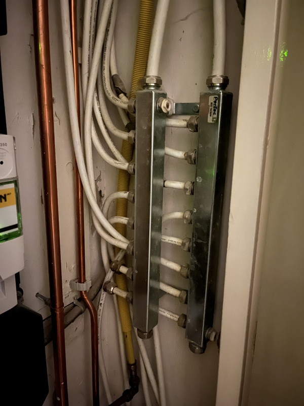 Afbeeldingslocatie: https://tweakers.net/i/fTtjA9Puk94WXpDnDQoO79V3VFs=/x800/filters:strip_icc():strip_exif()/f/image/klzrrHjh2ghQeEZoYZRce27g.jpg?f=fotoalbum_large