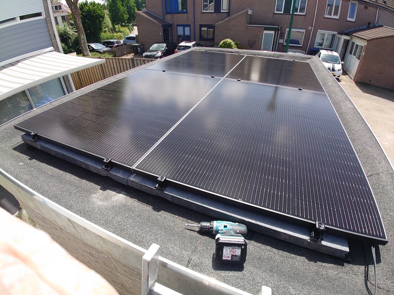 Afbeeldingslocatie: https://tweakers.net/i/fa2T7TCA4R9hEJ7caHZNjXvg-6o=/800x/filters:strip_icc():strip_exif()/f/image/PhEZLcvBEgl2qvfy6fcQQFvf.jpg?f=fotoalbum_large