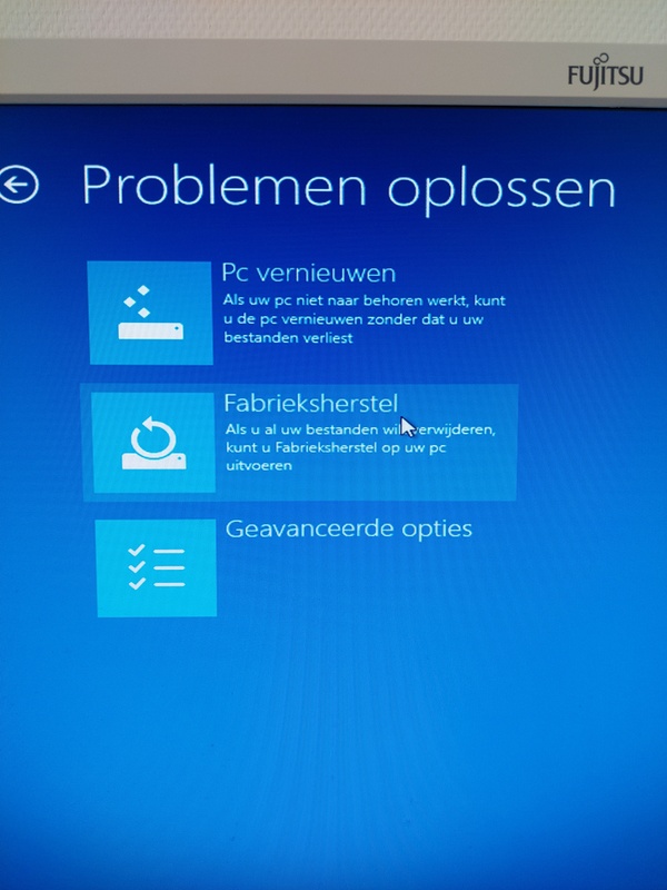 Afbeeldingslocatie: https://tweakers.net/i/faEYv7IqU2k3OL81J-Yvxx9TuFQ=/x800/filters:strip_icc():strip_exif()/f/image/O7k1NlezLJzYbKbOrl2W4LkV.jpg?f=fotoalbum_large