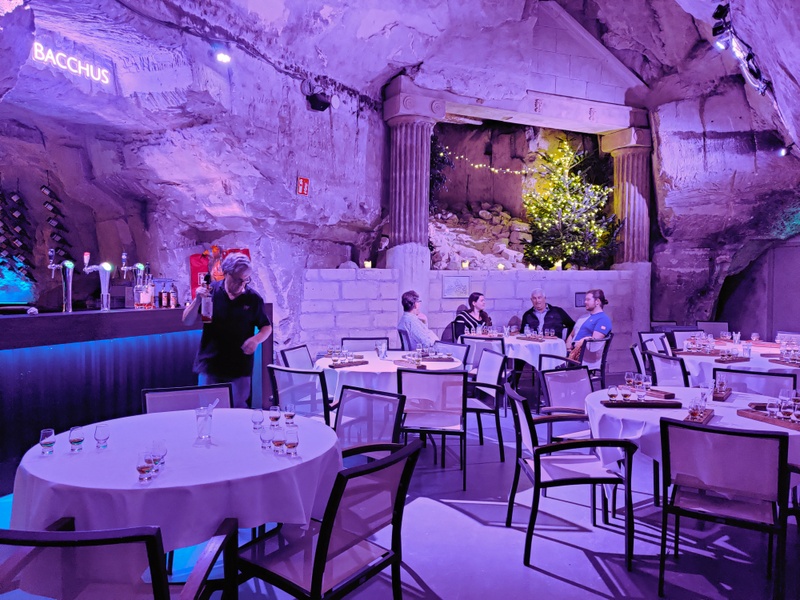 Afbeeldingslocatie: https://tweakers.net/i/fc5FOK5k-9OmaKPMS-NGlQkkvTM=/800x/filters:strip_icc():strip_exif()/f/image/eq2Jr8zYQ7YWxeqjGnWFZio2.jpg?f=fotoalbum_large