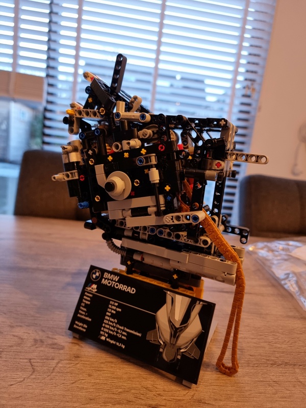 Afbeeldingslocatie: https://tweakers.net/i/fgR7VDmdEHLAFKbIp0EfVu9TsZo=/x800/filters:strip_icc():strip_exif()/f/image/zkzgtvfUmwKr1wCDCSv3i3TL.jpg?f=fotoalbum_large