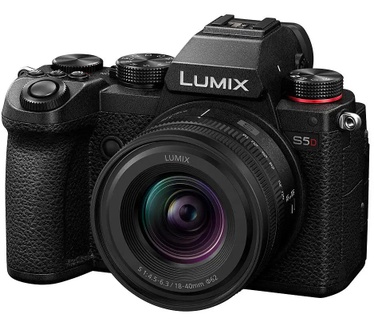 Panasonic S5 + Lumix S 18-40mm / F4.5-6.3 Zoom