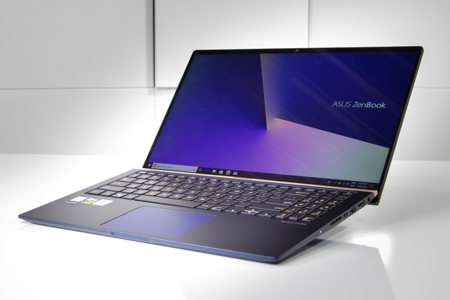 Asus UX533