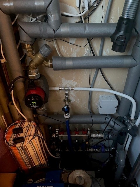 Afbeeldingslocatie: https://tweakers.net/i/foZ7_9YWNCSEoles8ziz-mYBLco=/fit-in/4920x3264/filters:max_bytes(3145728):no_upscale():strip_icc():strip_exif()/f/image/w4O8lxzXQZYqs5IS28PRljx0.jpg?f=user_large