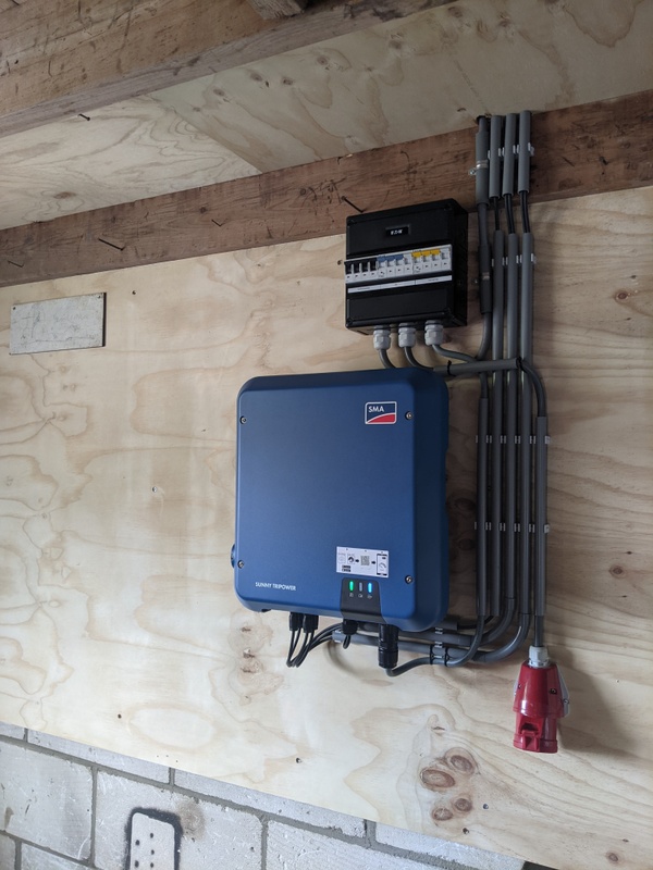 Afbeeldingslocatie: https://tweakers.net/i/fr04aieRjYmdcz9rpaBuCZCBD6o=/x800/filters:strip_icc():strip_exif()/f/image/X2i1MlyY96aOQFOQhBlGjzhG.jpg?f=fotoalbum_large