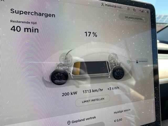 Afbeeldingslocatie: https://tweakers.net/i/frCffmlOnsFIO7Q4PFg1xkazExk=/full-fit-in/4920x3264/filters:max_bytes(3145728):no_upscale():strip_icc():fill(white):strip_exif()/f/image/frKX20wiUlPUidNRaXoKk4VR.jpg?f=user_large