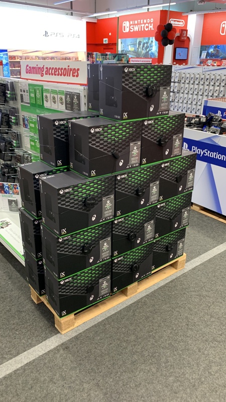 Afbeeldingslocatie: https://tweakers.net/i/ftZpiJGPC6V0YBGb5QI6N4hbB0Y=/x800/filters:strip_icc():strip_exif()/f/image/nwvCq6hN3o1LYfldF4zD4p6R.jpg?f=fotoalbum_large