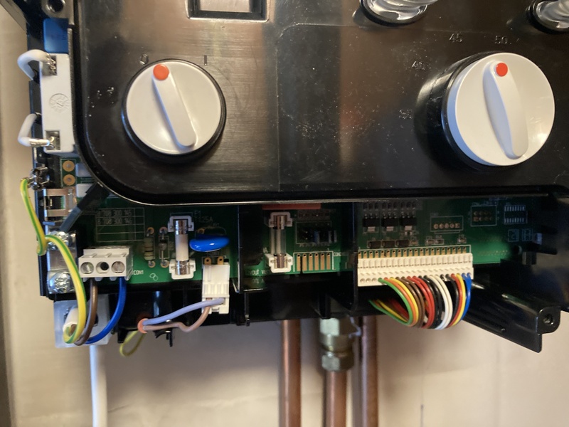 Afbeeldingslocatie: https://tweakers.net/i/fye9h0cXS5E77e88dk4RVwDLx24=/800x/filters:strip_icc():strip_exif()/f/image/DdtmFboqzVZoUAyIjpj8aFqI.jpg?f=fotoalbum_large