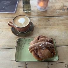 Afbeeldingslocatie: https://tweakers.net/i/g0GennZgUollfckoLszslLVDRFc=/232x232/filters:strip_icc():strip_exif()/f/image/4EOu67lxUGC6CCL9QveEE7sA.jpg?f=fotoalbum_tile