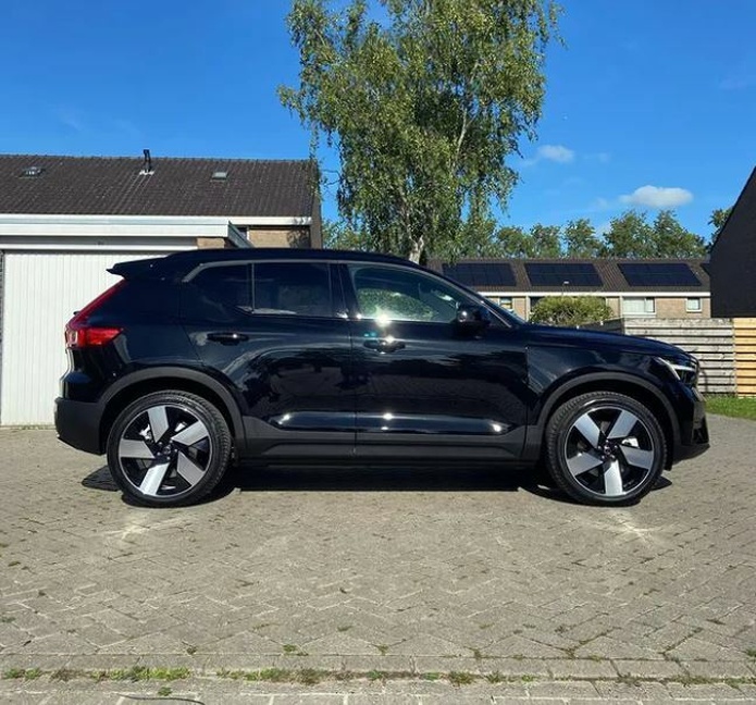 Afbeeldingslocatie: https://tweakers.net/i/g1ufW-xGVlC9gtu0Nd3AphhCE98=/full-fit-in/4920x3264/filters:max_bytes(3145728):no_upscale():strip_icc():fill(white):strip_exif()/f/image/aLWQ9nmq9I6IbXEbrIbehLFH.jpg?f=user_large