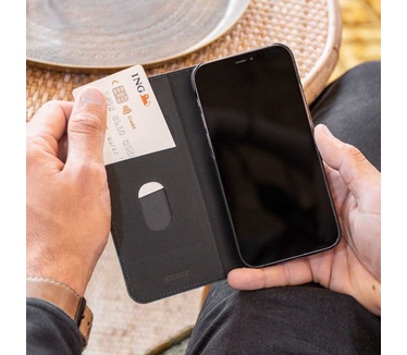 Accezz Premium Leather Slim Bookcase iPhone 12 (Pro) - Donkerblauw