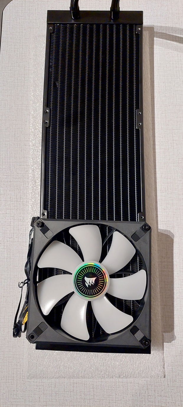 https://tweakers.net/i/gA98Og_k3KFSKoK3gw7s42OV1U0=/620x/filters:strip_icc():strip_exif()/m/452542/1OXO8PMqqNThu0TkGlfXBml63B0BnUFaU1sNGBt431RTM6cetG.jpeg?f=620xauto