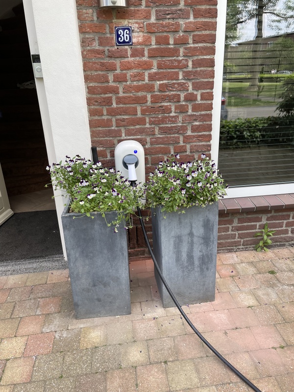 Afbeeldingslocatie: https://tweakers.net/i/gEDj1IncXiU93oEaOV2aZpT8E28=/x800/filters:strip_icc():strip_exif()/f/image/6eAjCUu8osWZm9e91oMXEI6U.jpg?f=fotoalbum_large