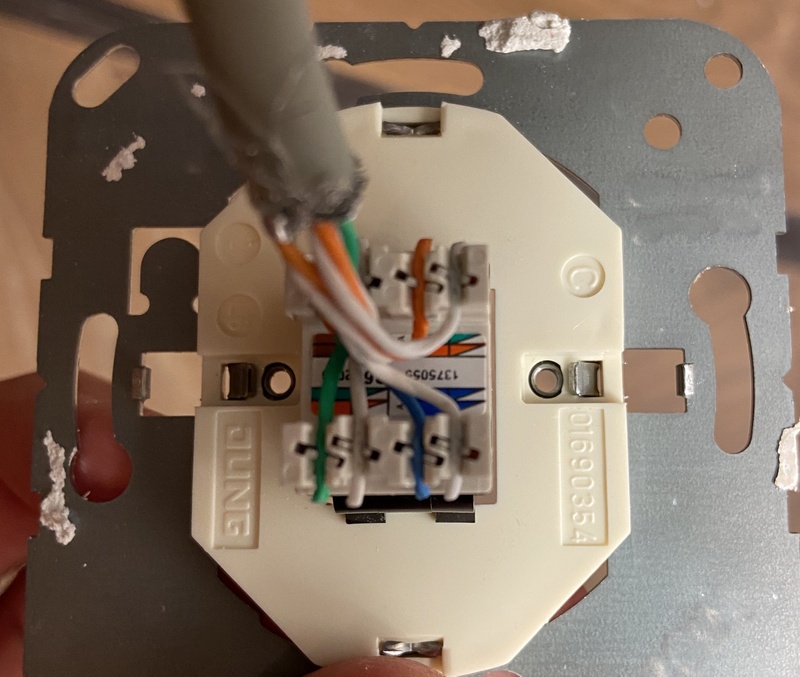 Afbeeldingslocatie: https://tweakers.net/i/gNEDypfqC43qXiguEeQ2XwX31Qo=/800x/filters:strip_icc():strip_exif()/f/image/YdoYfwiQUwDW2VX5e3sAy0nz.jpg?f=fotoalbum_large
