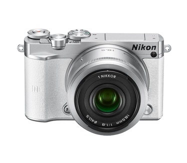 Nikon J5 + VR 10-30mm 3.5-5.6 PD-Zoom