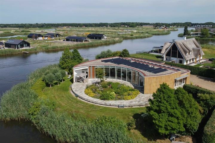 Afbeeldingslocatie: https://tweakers.net/i/gOc1mjiv2jEwjqCTrBQjkc6x_e0=/full-fit-in/4920x3264/filters:max_bytes(3145728):no_upscale():strip_icc():fill(white):strip_exif()/f/image/nLRs8748pUSBAxB5tz2cRKzl.jpg?f=user_large