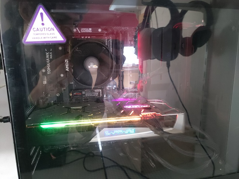 Afbeeldingslocatie: https://tweakers.net/i/gR4w_aMkXFctrBzq8lJvtE1eqns=/800x/filters:strip_icc():strip_exif()/f/image/I2PUX5gevdoUwR8bdy2BK31X.jpg?f=fotoalbum_large