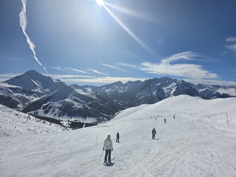 Afbeeldingslocatie: https://tweakers.net/i/gRFhIbTF55WDSdSO9n8Q4Iv61jw=/800x/filters:strip_icc():strip_exif()/f/image/gCF4vXGbJQWyFLyTYV2A1JLg.jpg?f=fotoalbum_large