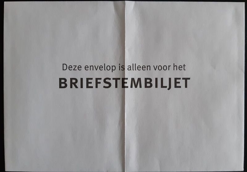 Afbeeldingslocatie: https://tweakers.net/i/gSluuEpydsdEGBf7FYXAz3GapFA=/800x/filters:strip_icc():strip_exif()/f/image/8kIX2dQX5E2qeu6biiNkZ9NT.jpg?f=fotoalbum_large