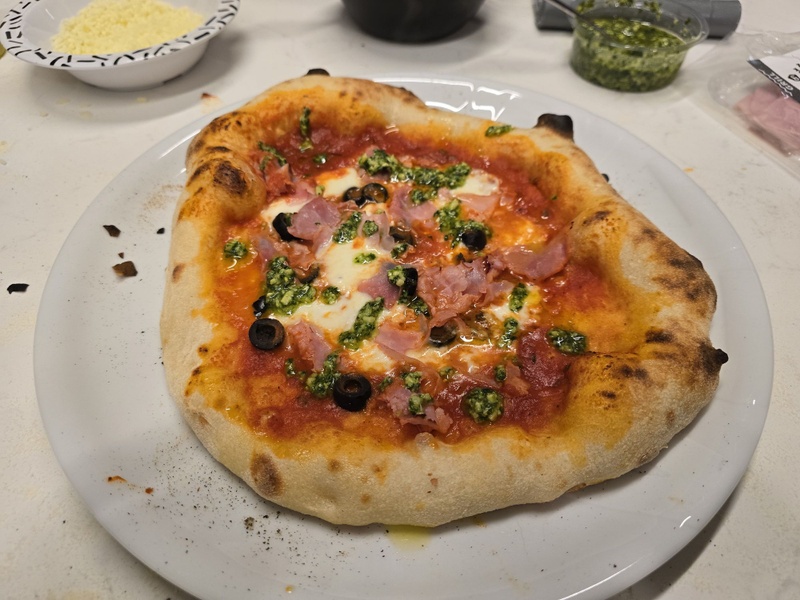 Afbeeldingslocatie: https://tweakers.net/i/gVg2-eh1WirWydTONed7Zr20oCQ=/800x/filters:strip_icc():strip_exif()/f/image/dGbHNf3XC6OQhRv2xGML3nWf.jpg?f=fotoalbum_large