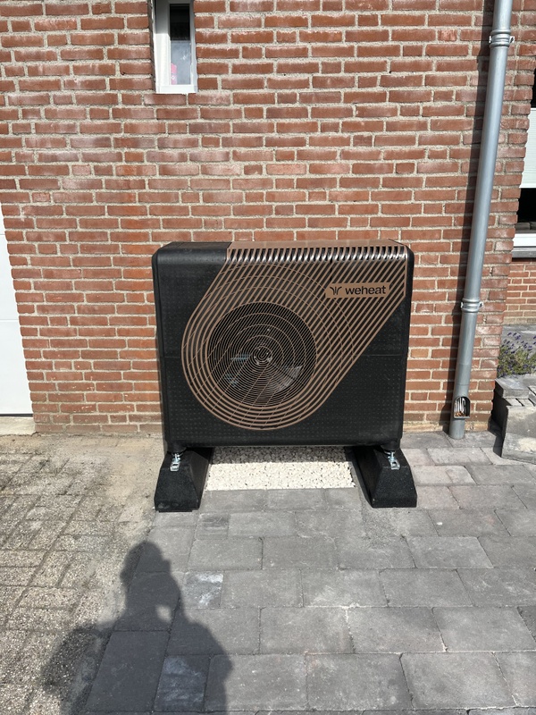 Afbeeldingslocatie: https://tweakers.net/i/gVwyzaJBdBV8L_Eqe8XsW46LkRQ=/x800/filters:strip_icc():strip_exif()/f/image/8p4CEura0EkFXECLPKoUTNfr.jpg?f=fotoalbum_large