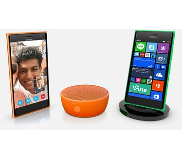 Nokia Lumia 735 Oranje