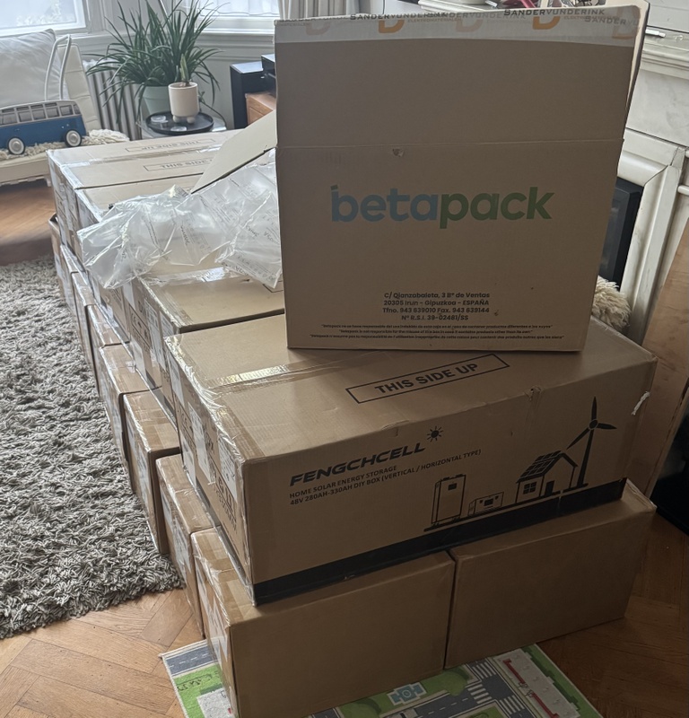 Afbeeldingslocatie: https://tweakers.net/i/gZEUk9zTKsMwe2QgX5LbUTPkgI0=/x800/filters:strip_icc():strip_exif()/f/image/LLvnVTzFj7l1VVMHl79dcDeR.jpg?f=fotoalbum_large