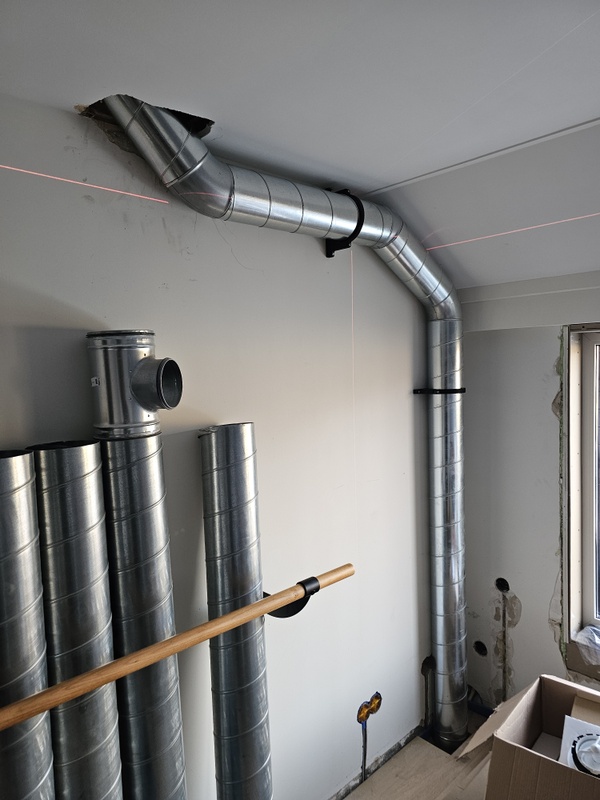 Afbeeldingslocatie: https://tweakers.net/i/gb2c3AjuidOqpHg4NUpmXpCg2fo=/x800/filters:strip_icc():strip_exif()/f/image/boCBjv7caFvFoWhddpCAQuz7.jpg?f=fotoalbum_large