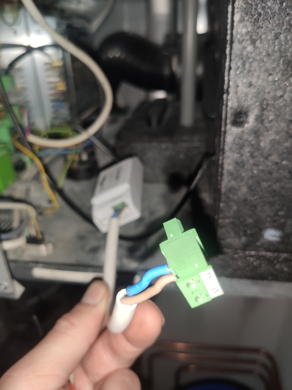 Afbeeldingslocatie: https://tweakers.net/i/gbuI-Zh2jThEYaA1TQ8_7b6zzM8=/x800/filters:strip_icc():strip_exif()/f/image/9aLE404dsr9dElOMoCxmldFn.jpg?f=fotoalbum_large