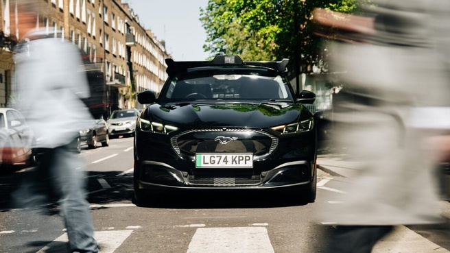 Wayve en Uber robotaxi in Londen