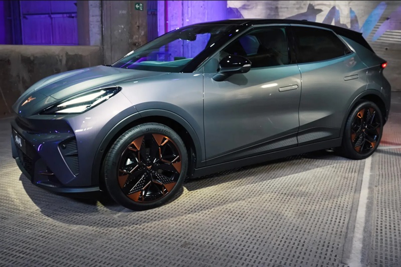 Afbeeldingslocatie: https://tweakers.net/i/ggkxLfY8Dbp07mKBxWjF8qgCM3c=/800x/filters:strip_icc():strip_exif()/f/image/6Rs4NDzRZJly2p6J8PpeaSBY.jpg?f=fotoalbum_large