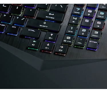 MSI GT75 8SF-037 Titan