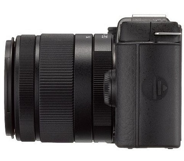 Pentax Q7 + 5-15mm f/2.8-4.5 Zwart