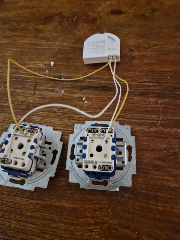 Afbeeldingslocatie: https://tweakers.net/i/gndiOuDjxntWSt9h1InPq36vXwQ=/x800/filters:strip_icc():strip_exif()/f/image/eq9JFvL1l0uMXAS9qHVa5fCf.jpg?f=fotoalbum_large