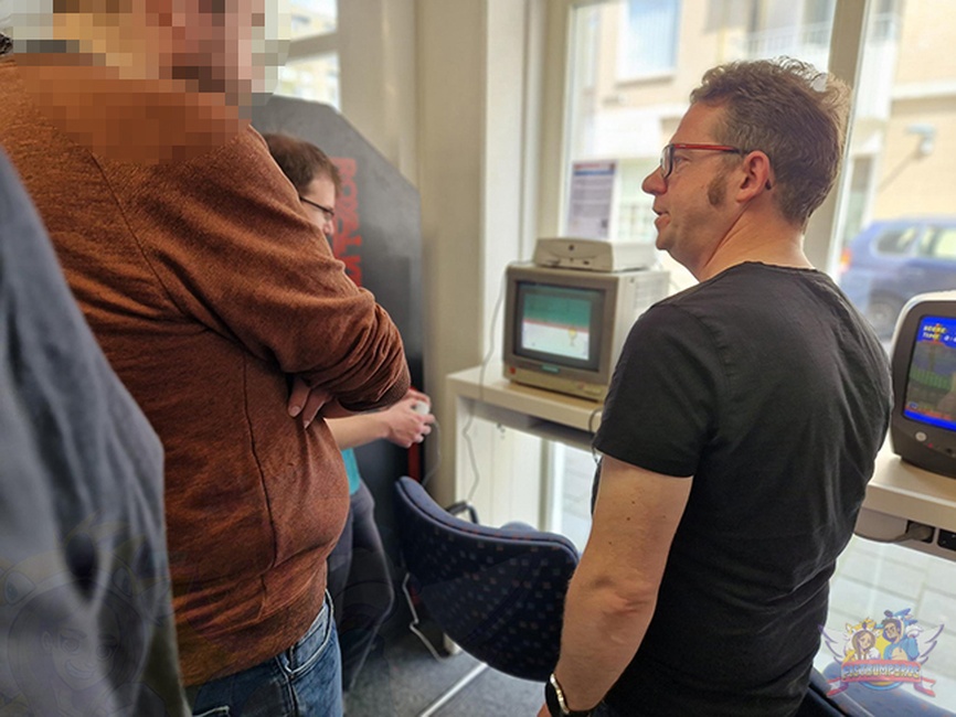 Afbeeldingslocatie: https://tweakers.net/i/gsQkbih6076dJw7Bj3GzOPFawPg=/full-fit-in/4920x3264/filters:max_bytes(3145728):no_upscale():strip_icc():fill(white):strip_exif()/f/image/cOpli6iEt1iih3Pk9yoS6O8W.jpg?f=user_large
