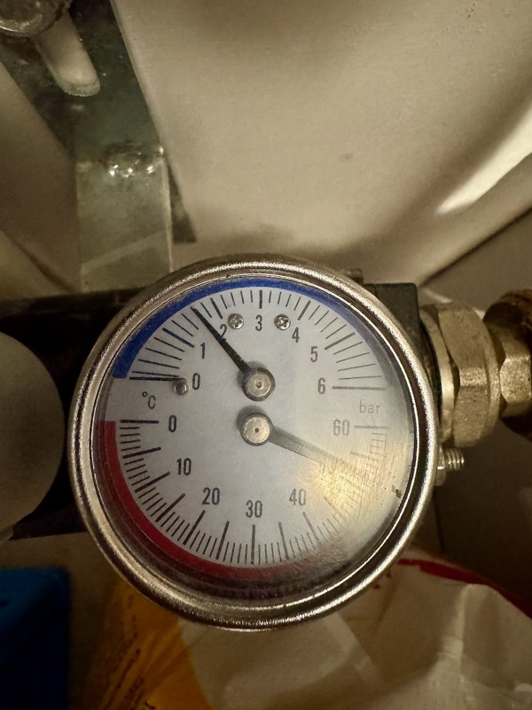 Afbeeldingslocatie: https://tweakers.net/i/gt88nN3JyXwc5ILh8QqbWR0cw8w=/x800/filters:strip_icc():strip_exif()/f/image/8HD7Bq6BL43jLOue15b541bi.jpg?f=fotoalbum_large