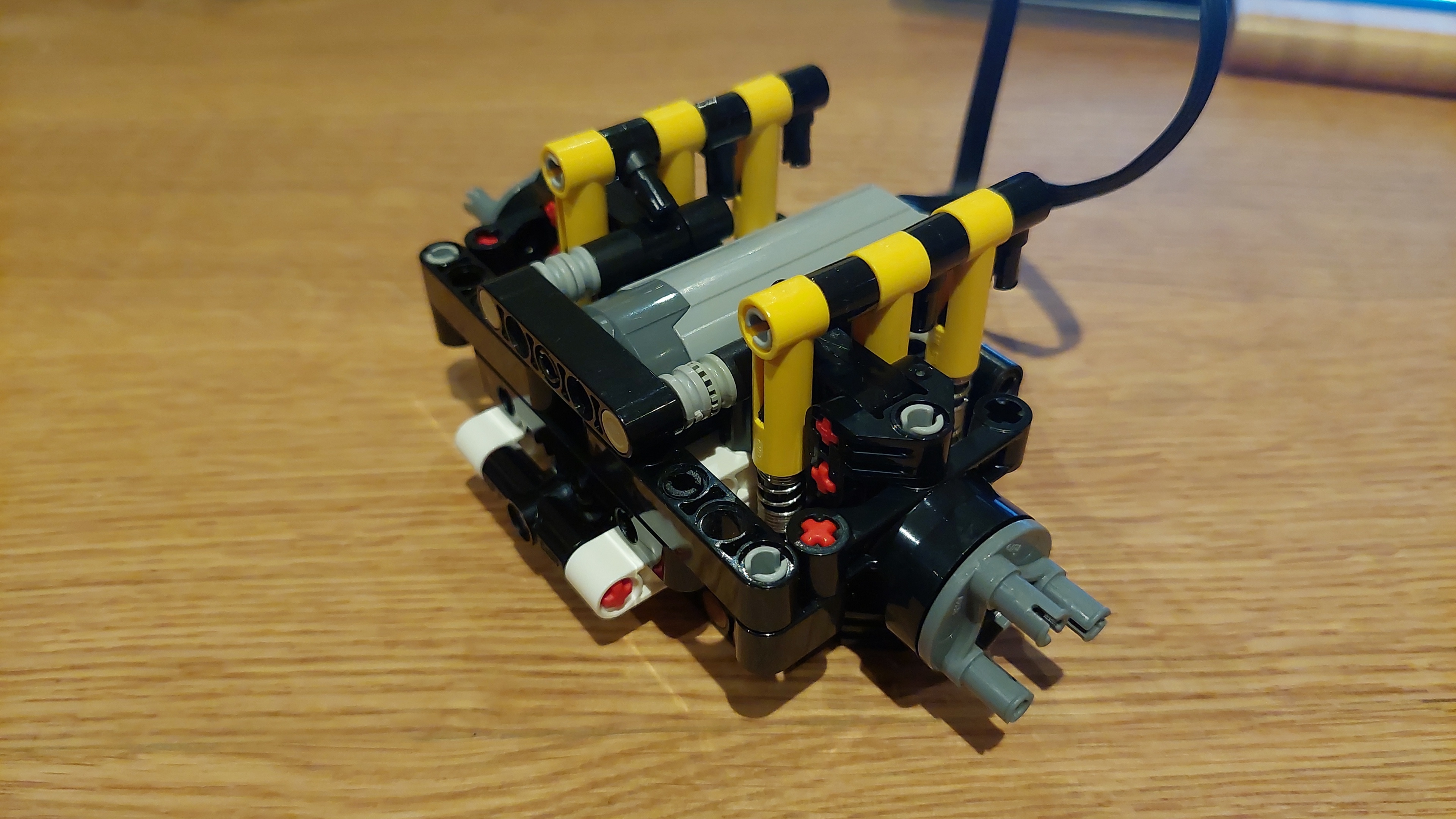 Afbeeldingslocatie: https://tweakers.net/i/gu7MlCfVJGMCZhmTuo3_-TXoLOI=/fit-in/4920x3264/filters:max_bytes(3145728):no_upscale():strip_icc():strip_exif()/f/image/dJRvONWj2v2fEIU92T6M9FbP.jpg?f=user_large