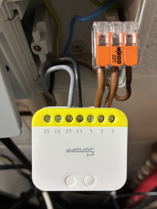 Afbeeldingslocatie: https://tweakers.net/i/gumAffg4Fx3XH0EskfamEGfNiuQ=/fit-in/4920x3264/filters:max_bytes(3145728):no_upscale():strip_icc():strip_exif()/f/image/opEuuKN1uvXJebiEBDOerSqL.jpg?f=user_large