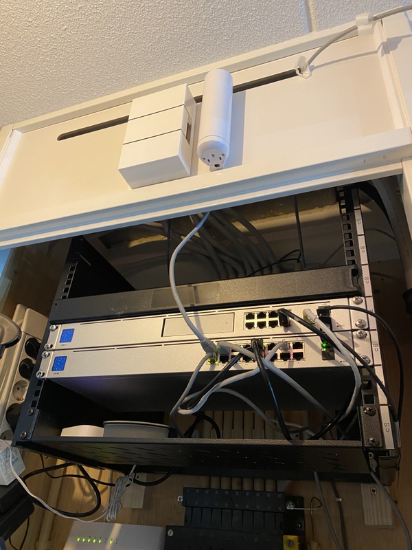 Afbeeldingslocatie: https://tweakers.net/i/gwKBFko_Gqr0wKTD99_qV1qdnjU=/x800/filters:strip_icc():strip_exif()/f/image/a2CJ7svn3oR4Y4YX0IyUvjV8.jpg?f=fotoalbum_large