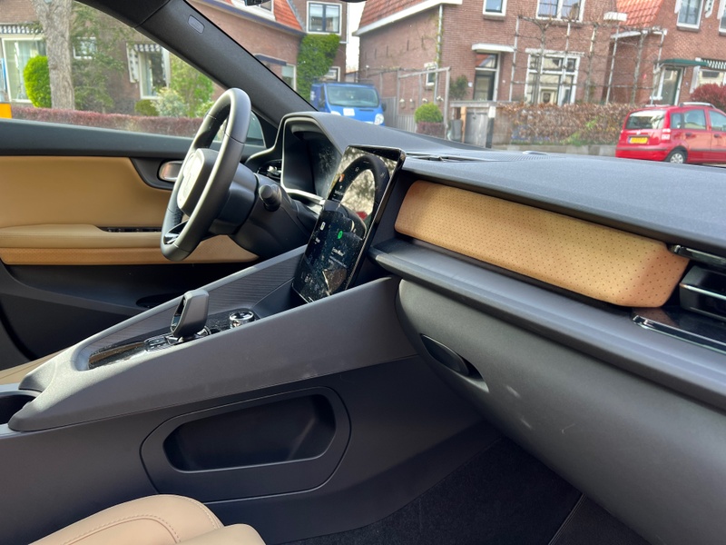 Afbeeldingslocatie: https://tweakers.net/i/gzyNfObVvHtCJz5DNWUxbsc15L4=/800x/filters:strip_icc():strip_exif()/f/image/GjNiRDQULUNgDlBopq9rCCQl.jpg?f=fotoalbum_large