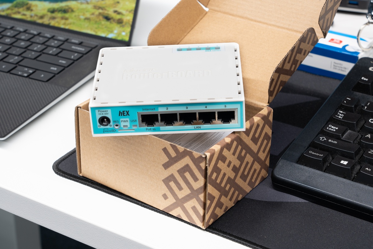 MikroTik hEX met RouterOS Review - Tweakers