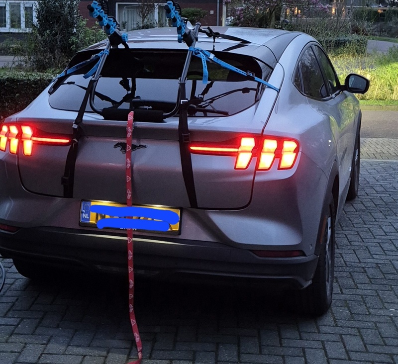 Afbeeldingslocatie: https://tweakers.net/i/h15g-hjgXcRm5IJFD6MkUaUi5U0=/800x/filters:strip_icc():strip_exif()/f/image/1bpoVcCRVpbJrR3aLfsRDAqU.jpg?f=fotoalbum_large