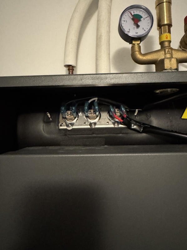 Afbeeldingslocatie: https://tweakers.net/i/h59U0ea1Sz4HYPhSxRZSG09Uo-Y=/x800/filters:strip_icc():strip_exif()/f/image/pjtycUTkpt4k80lmGb3ZtzsW.jpg?f=fotoalbum_large